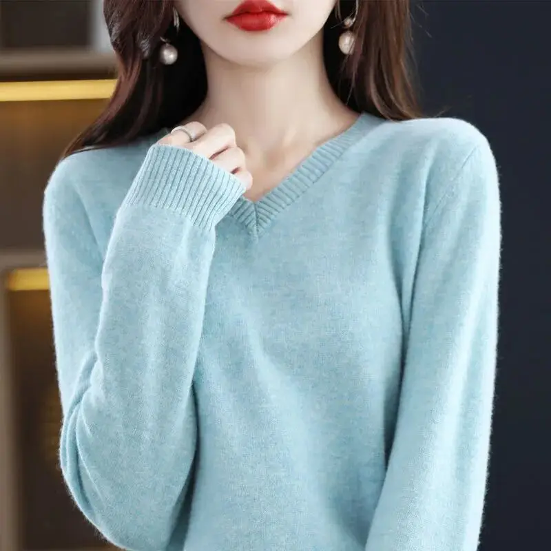 Black V Neck Wool Pullover for Women Large - Image 7