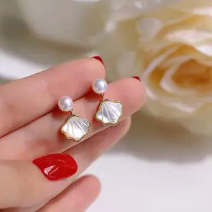 One Bei Zi Fritillary Earrings Silver Needle Women's Niche High-end Light Luxury Fan-shaped Natural Freshwater Pearl Earrings — feature 2