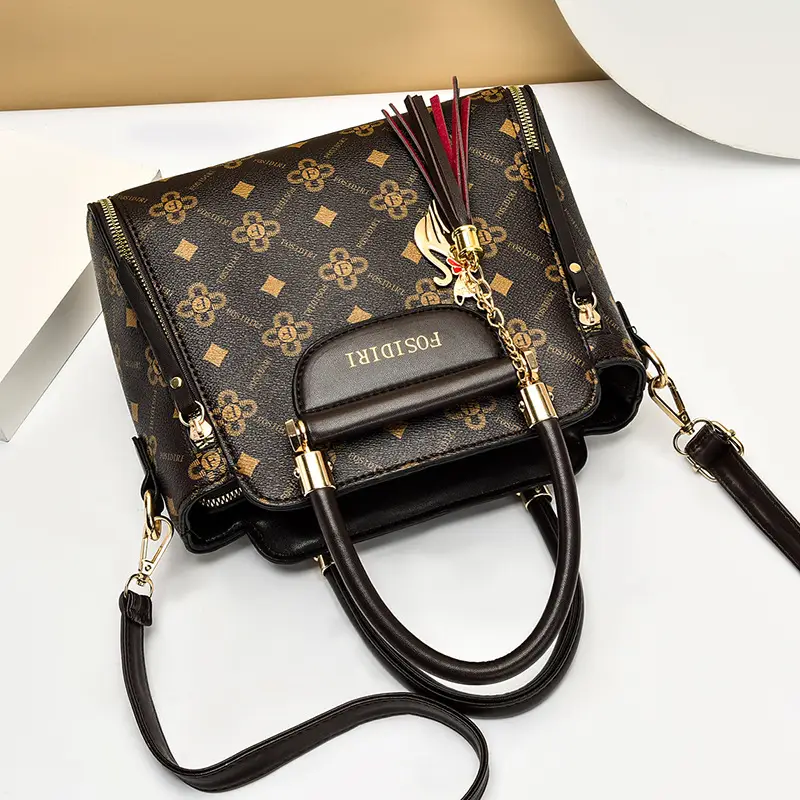 Fly ********** A326 handbag to send crocodile pattern handbag