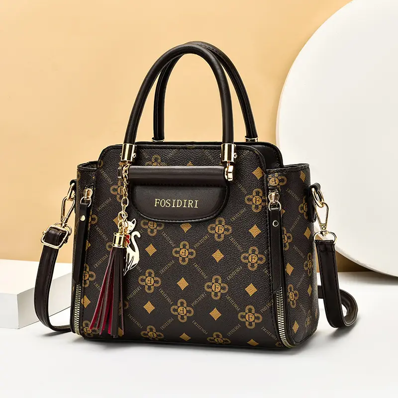 Fly ********** A326 handbag to send crocodile pattern handbag