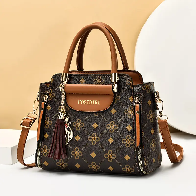Fly ********** A326 handbag to send crocodile pattern handbag