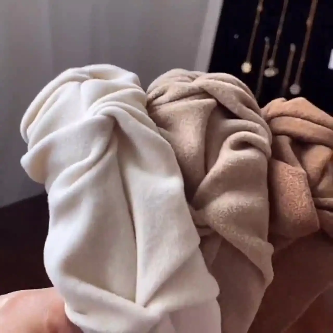 Autumn Woolen Face Wash Headband for Women - Image 9