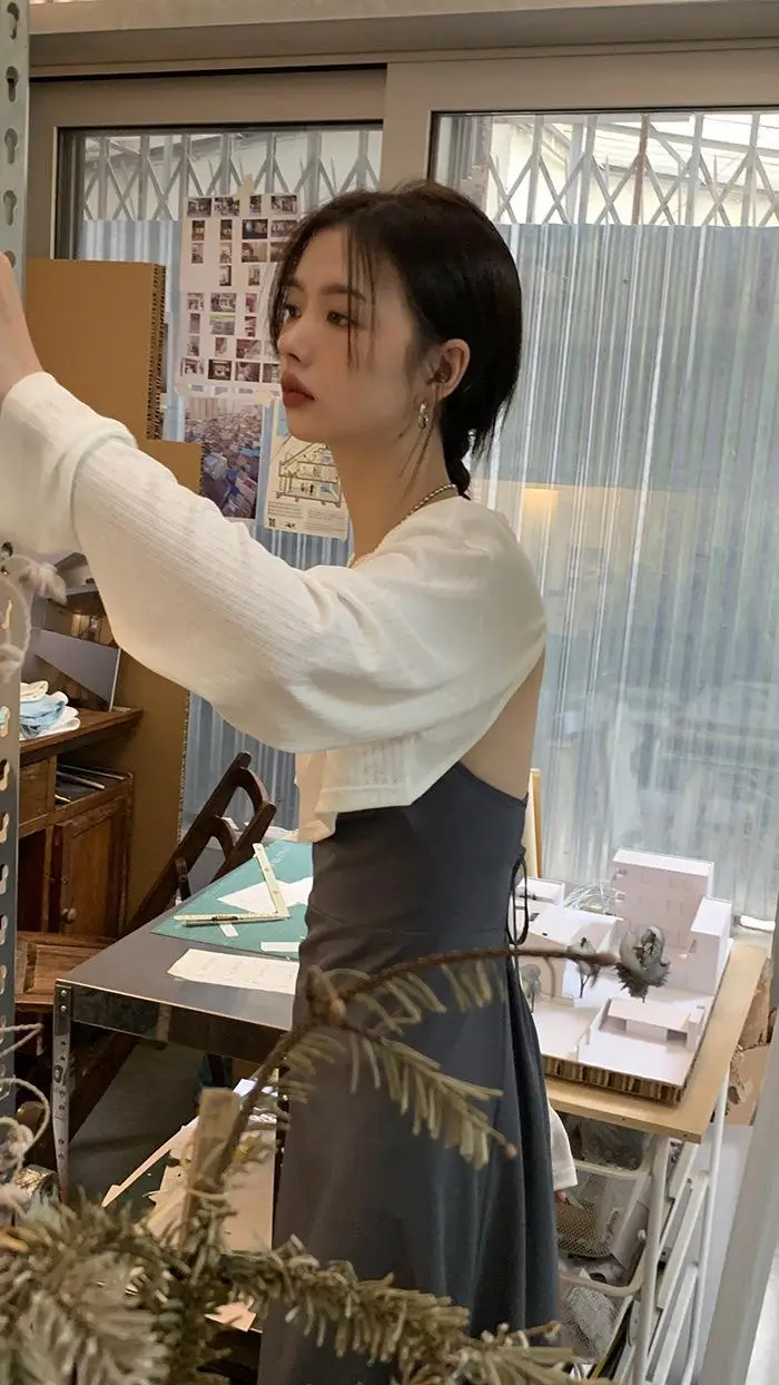 Small White Long Sleeve T-Shirt for Girls Summer — feature 33