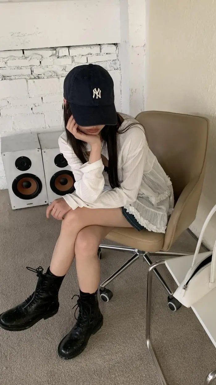 Small White Long Sleeve T-Shirt for Girls Summer — feature 42