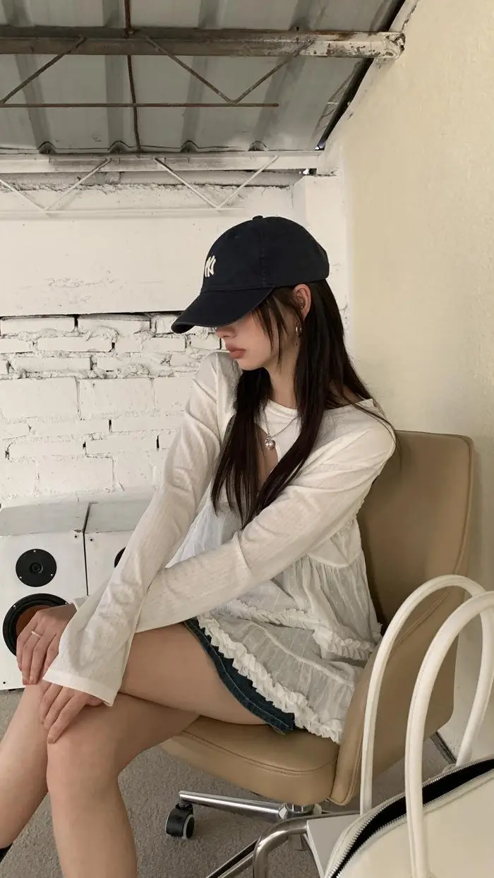Small White Long Sleeve T-Shirt for Girls Summer — feature 43