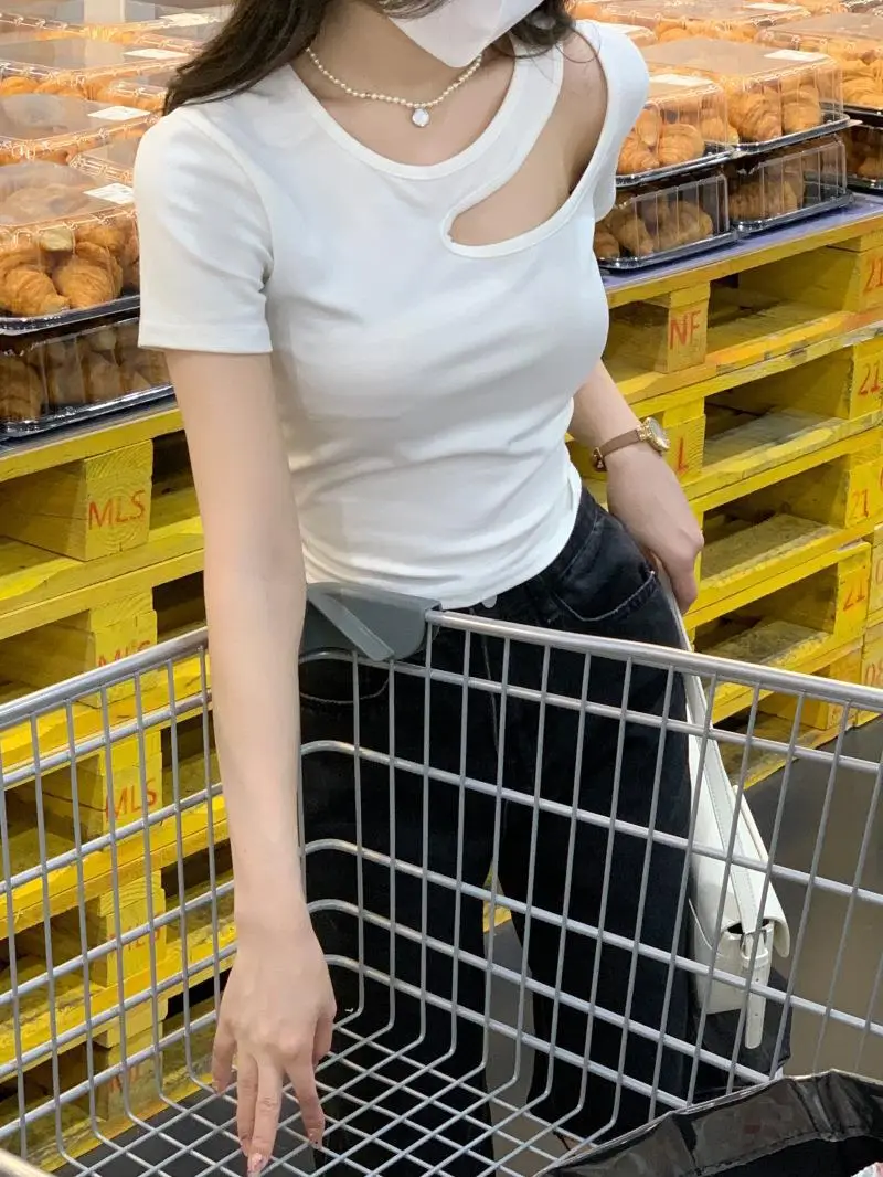 2026 Black Hollow Out Slim Fit T-Shirt Women — feature 21