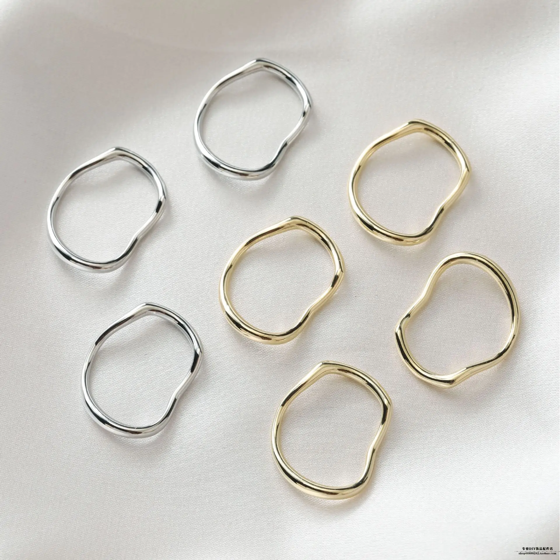 14K Gold Plated Hollow Geometric Earrings Set — feature 1