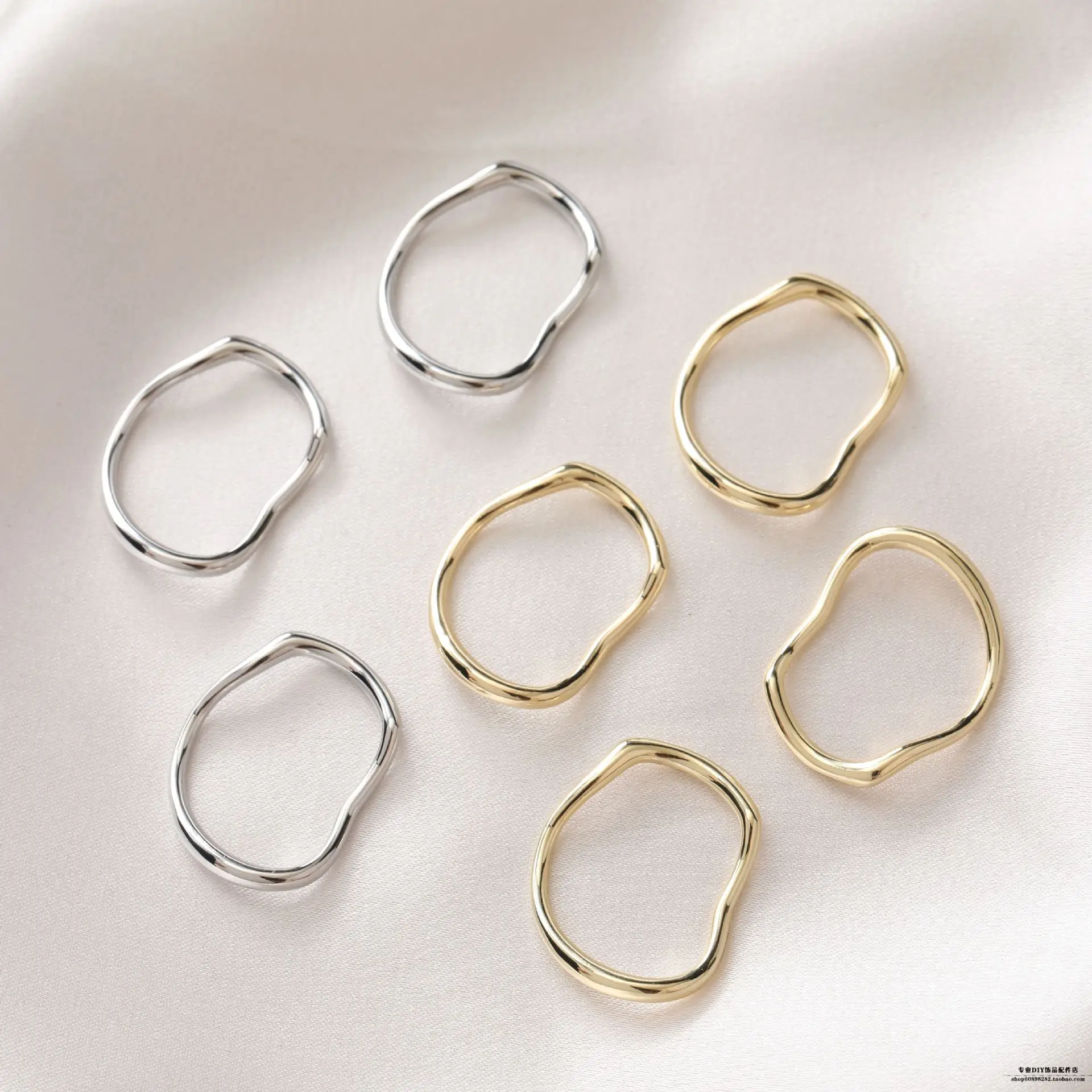 14K Gold Plated Hollow Geometric Earrings Set — feature 3