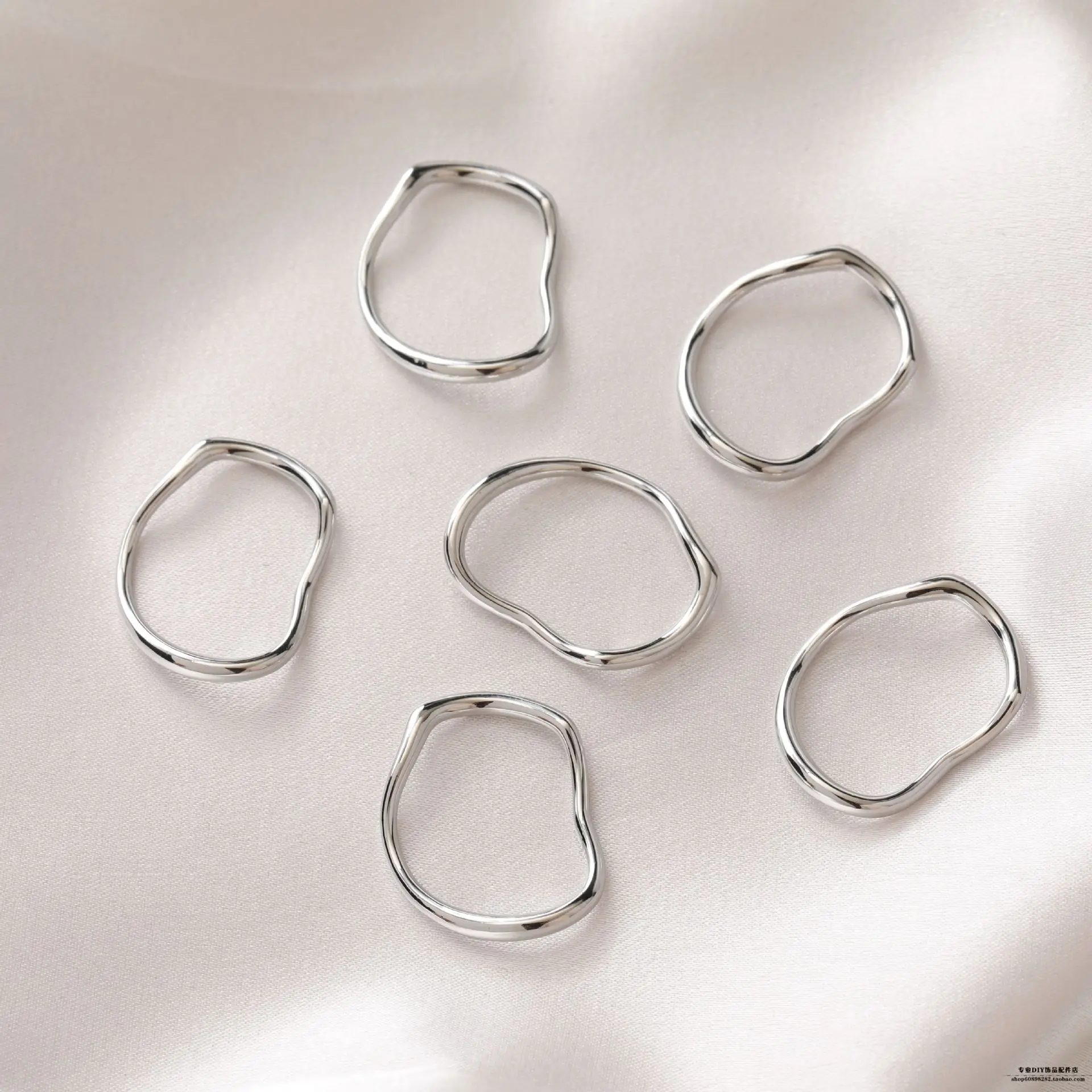 14K Gold Plated Hollow Geometric Earrings Set — feature 6