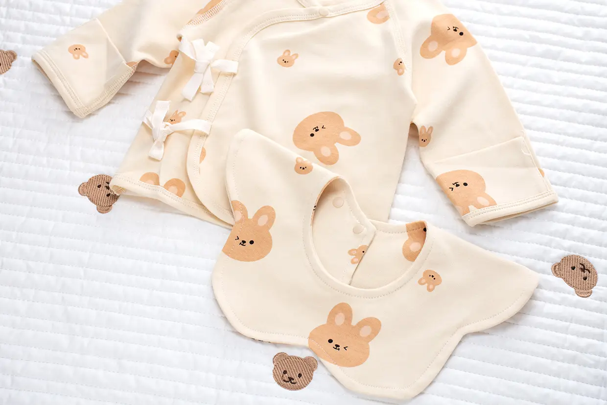Newborn Half-Back Shirt for Baby, White Rabbit Print, Size 52-59 — feature 22