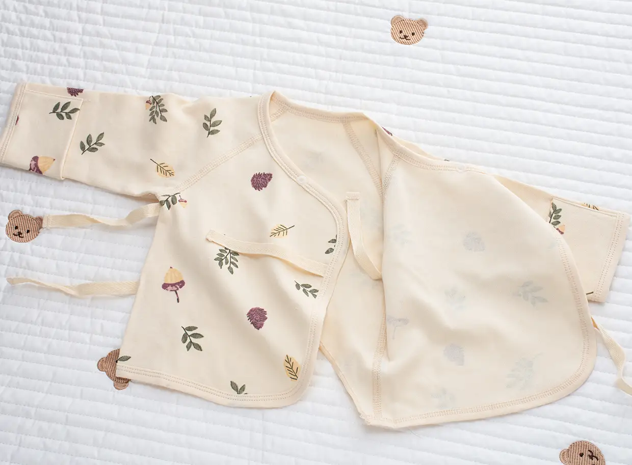 Newborn Half-Back Shirt for Baby, White Rabbit Print, Size 52-59 — feature 27