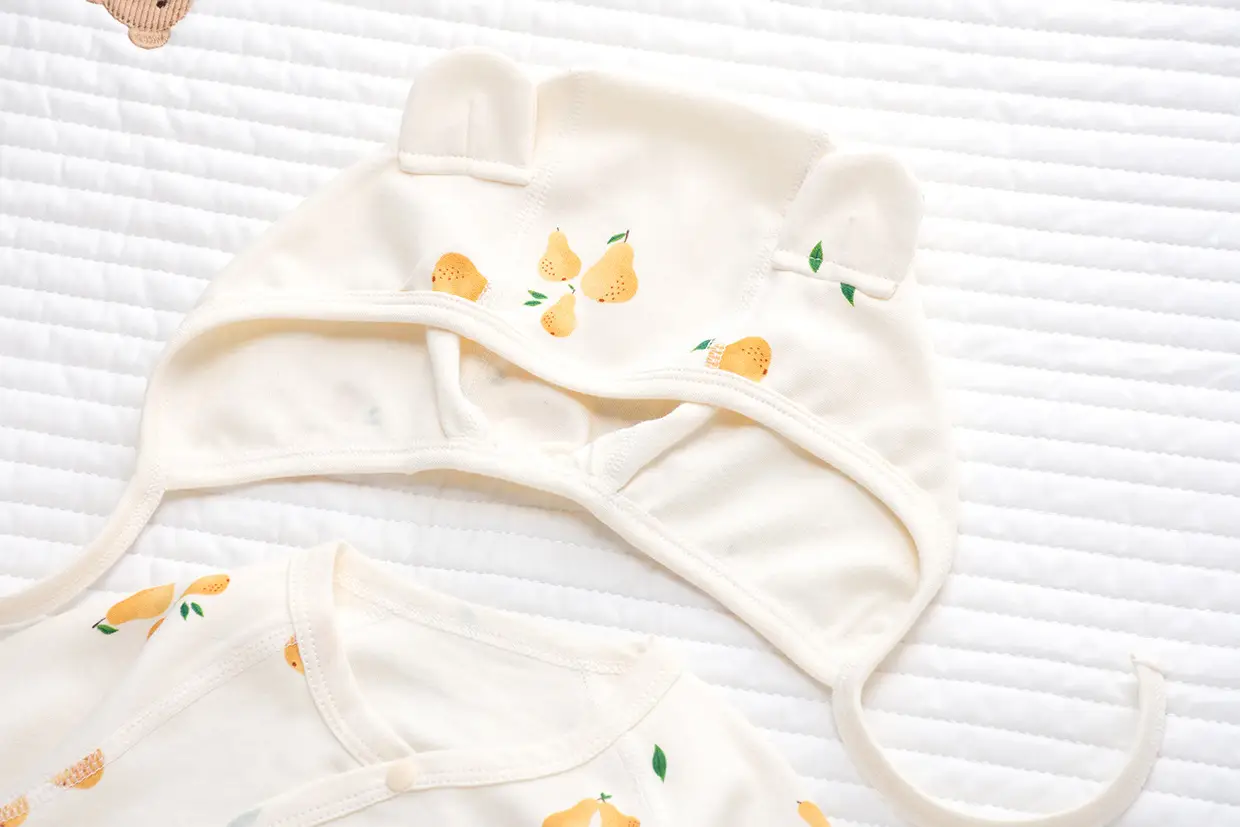Newborn Half-Back Shirt for Baby, White Rabbit Print, Size 52-59 — feature 29