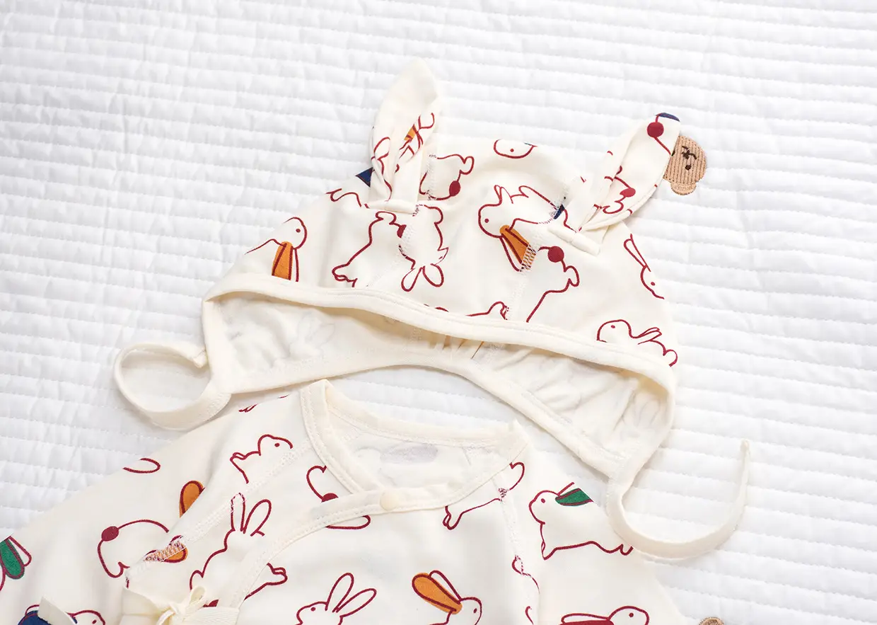 Newborn Half-Back Shirt for Baby, White Rabbit Print, Size 52-59 — feature 38