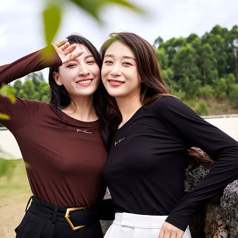2022 Silk Slim Neckline Black Top for Women - Image 14