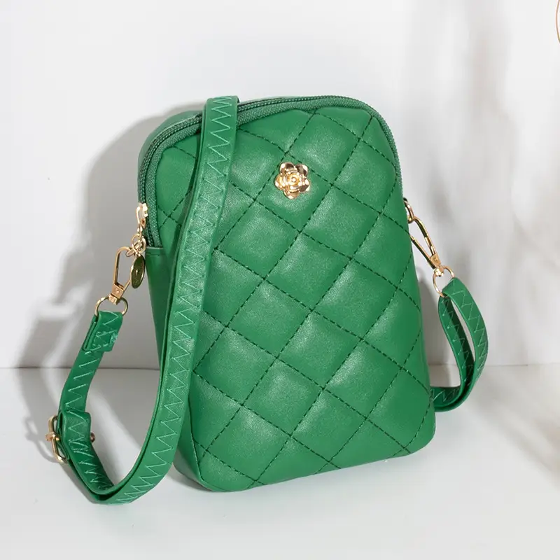 Green Quilted Shoulder Bag for Women 2023 - Image 3