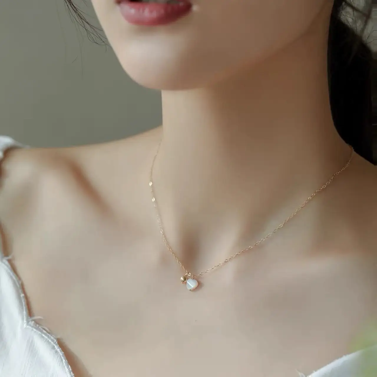 Deep Sea White Butterfly Gold Pearl Necklace for Women - Image 2