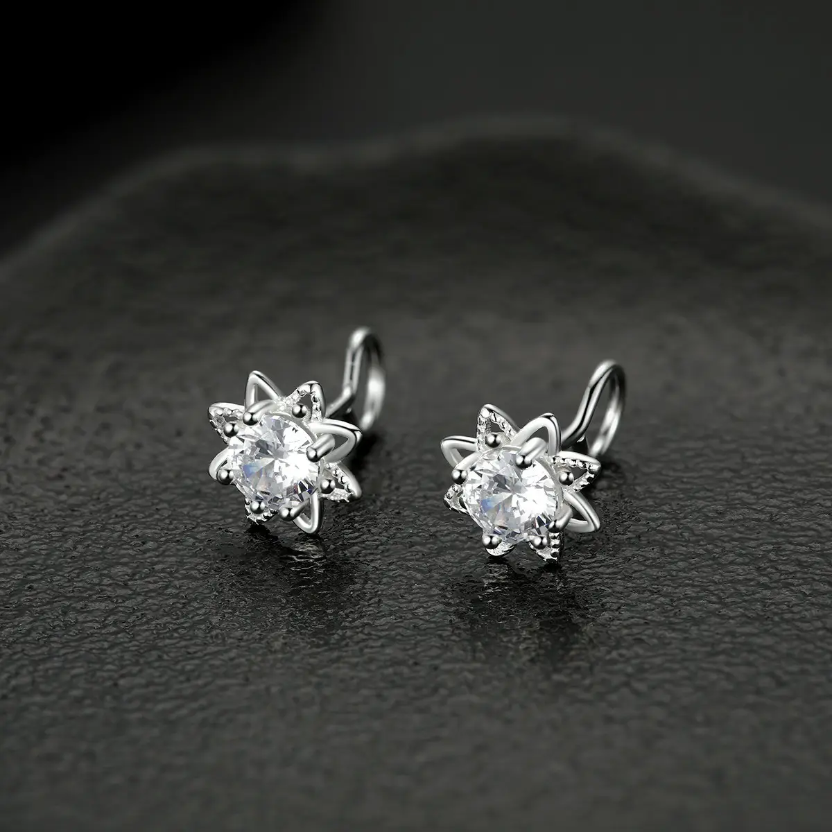 999 Sterling Silver Japanese Korean Inlay Flash Diamond Earrings