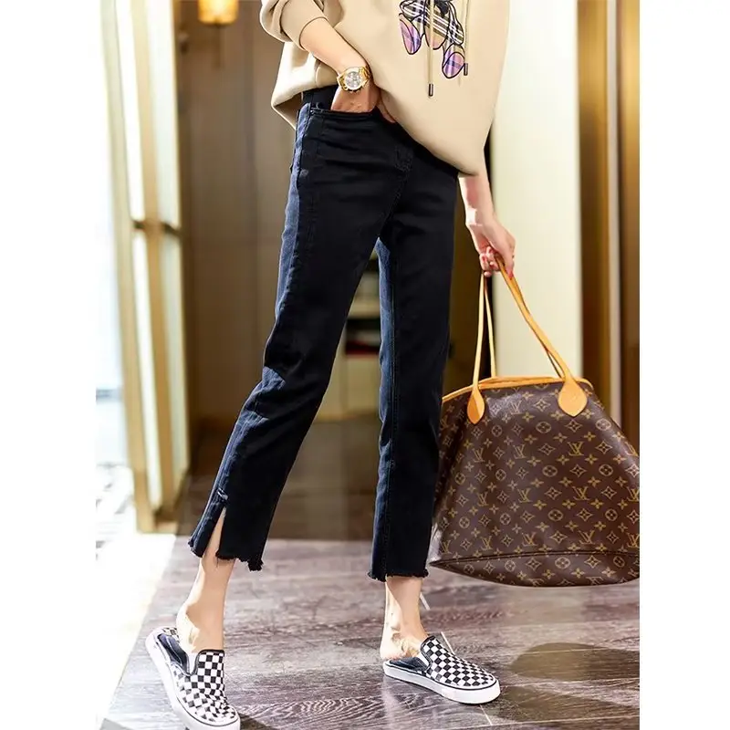 Plus Size Women's Black Slimming Cropped Pants with High Waist - Image 5