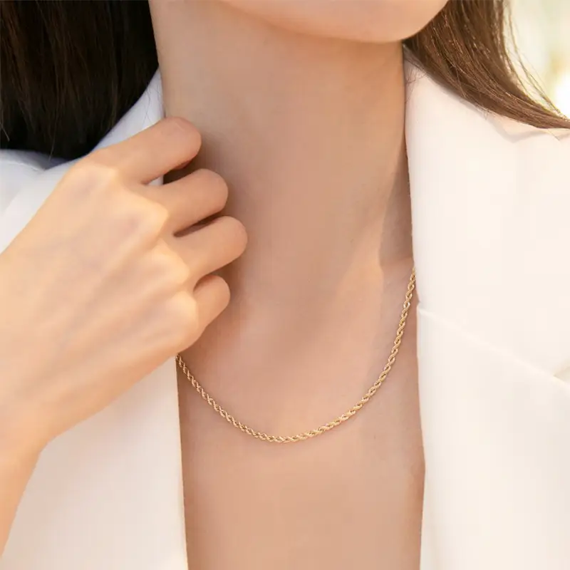 18K Gold Titanium Steel Bracelet for Women - Image 2