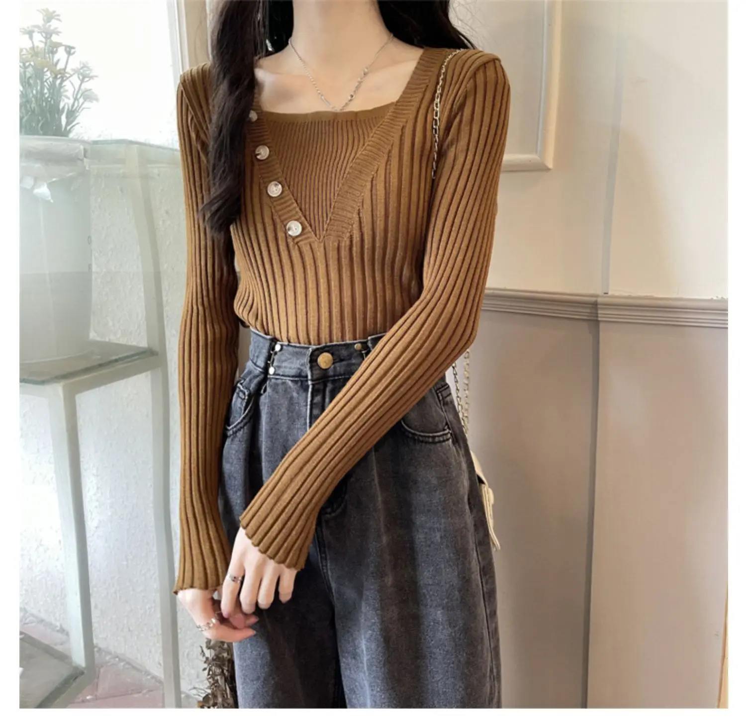 Fake Two-Piece Knit Sweater for Women Black Slim Fit — feature 20