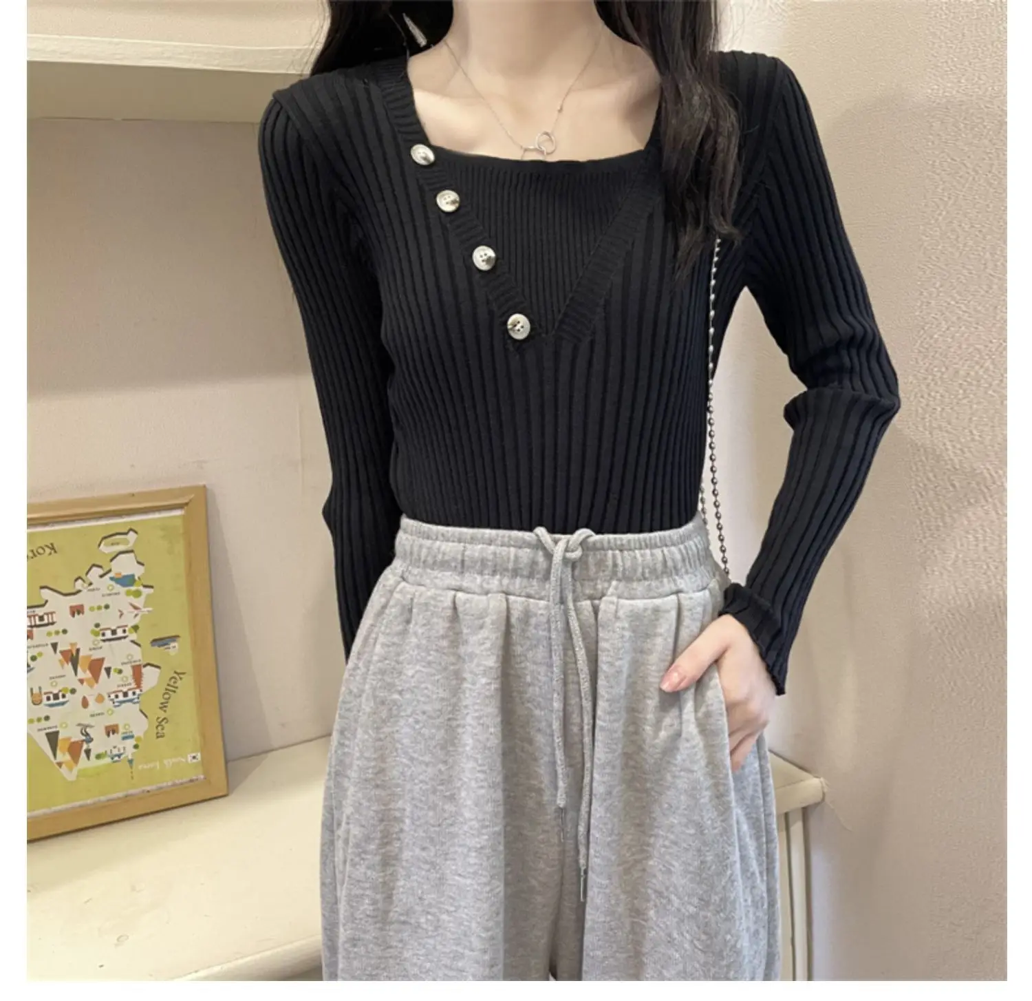 Fake Two-Piece Knit Sweater for Women Black Slim Fit — feature 7