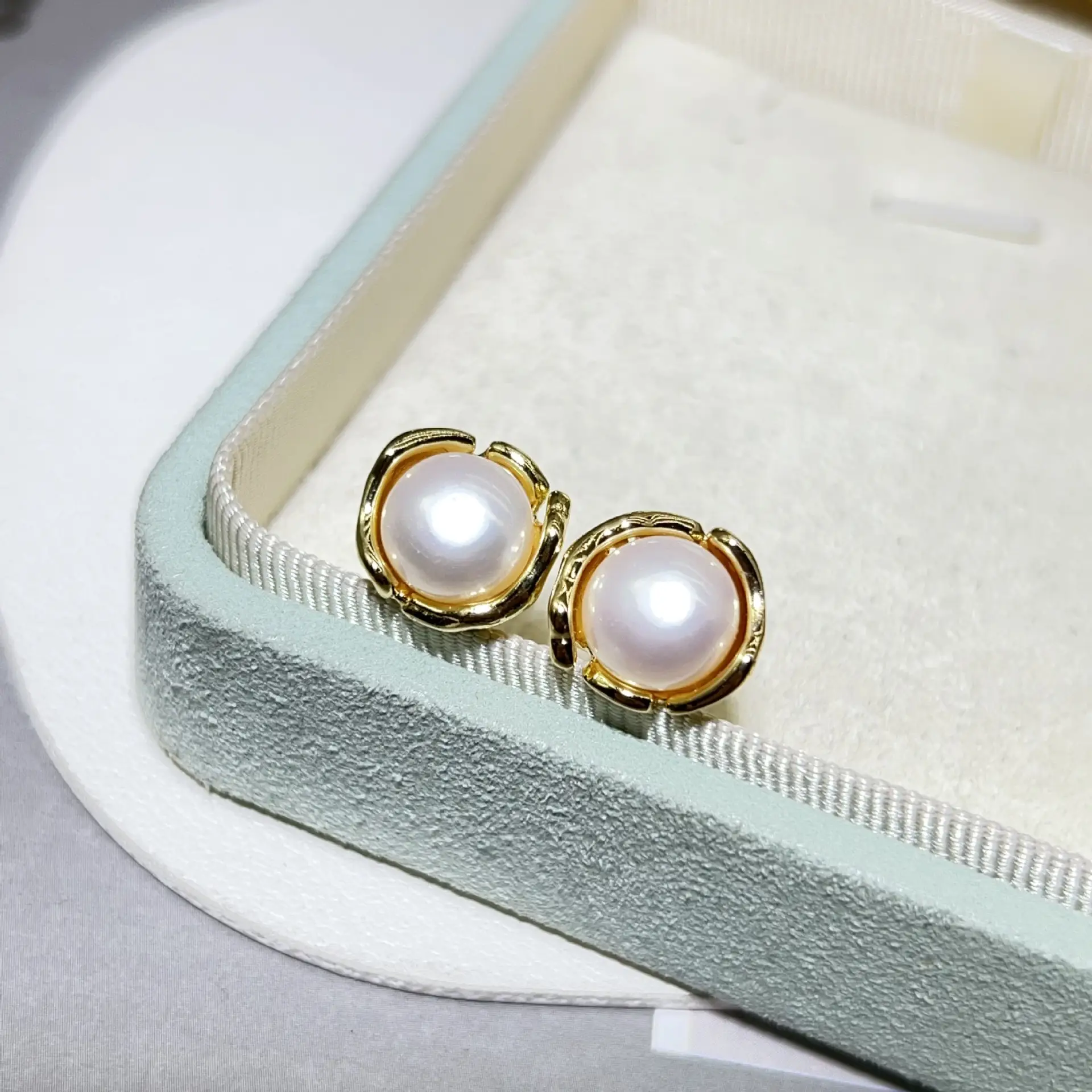 Zhuji Pearl Earrings S925 Gold Plated Niche Design — feature 20