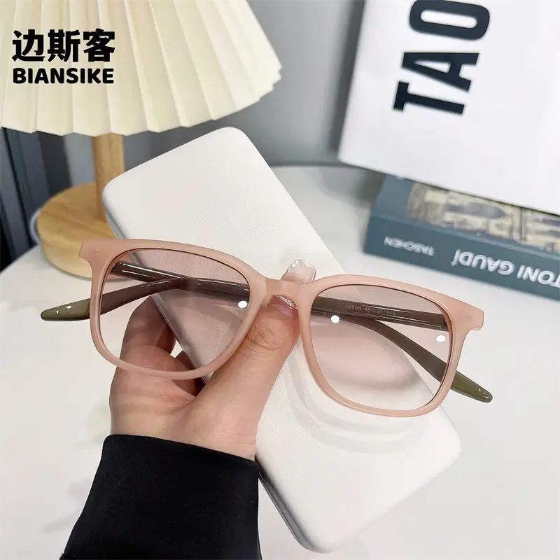 New Style Black Sunglasses with Purple Lens - Image 6