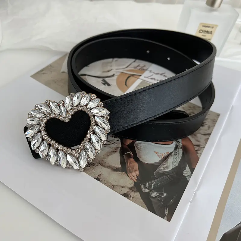 Women's Black Heart Rhinestone Belt Buckle - Image 5