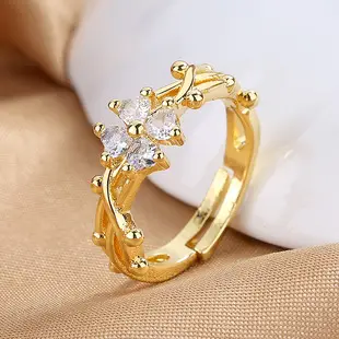 Retro Luxury Six-Sided Cut Out Open Ring with Cultured Zircon — feature 4