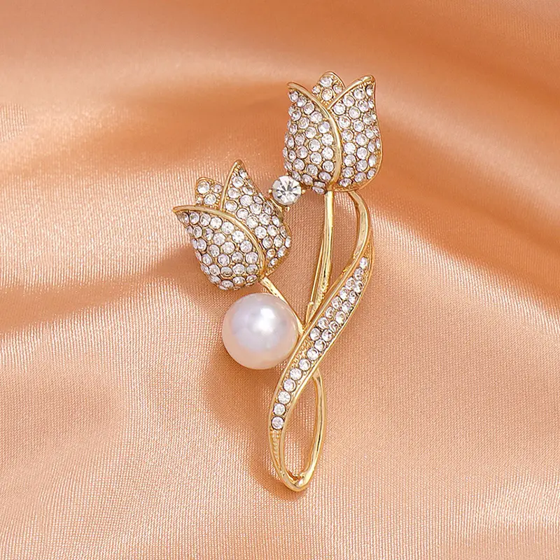 Elegant Tulip Brooch with Pearl & Diamonds for Women