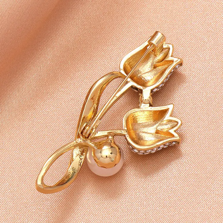 Elegant Tulip Brooch with Pearl & Diamonds for Women