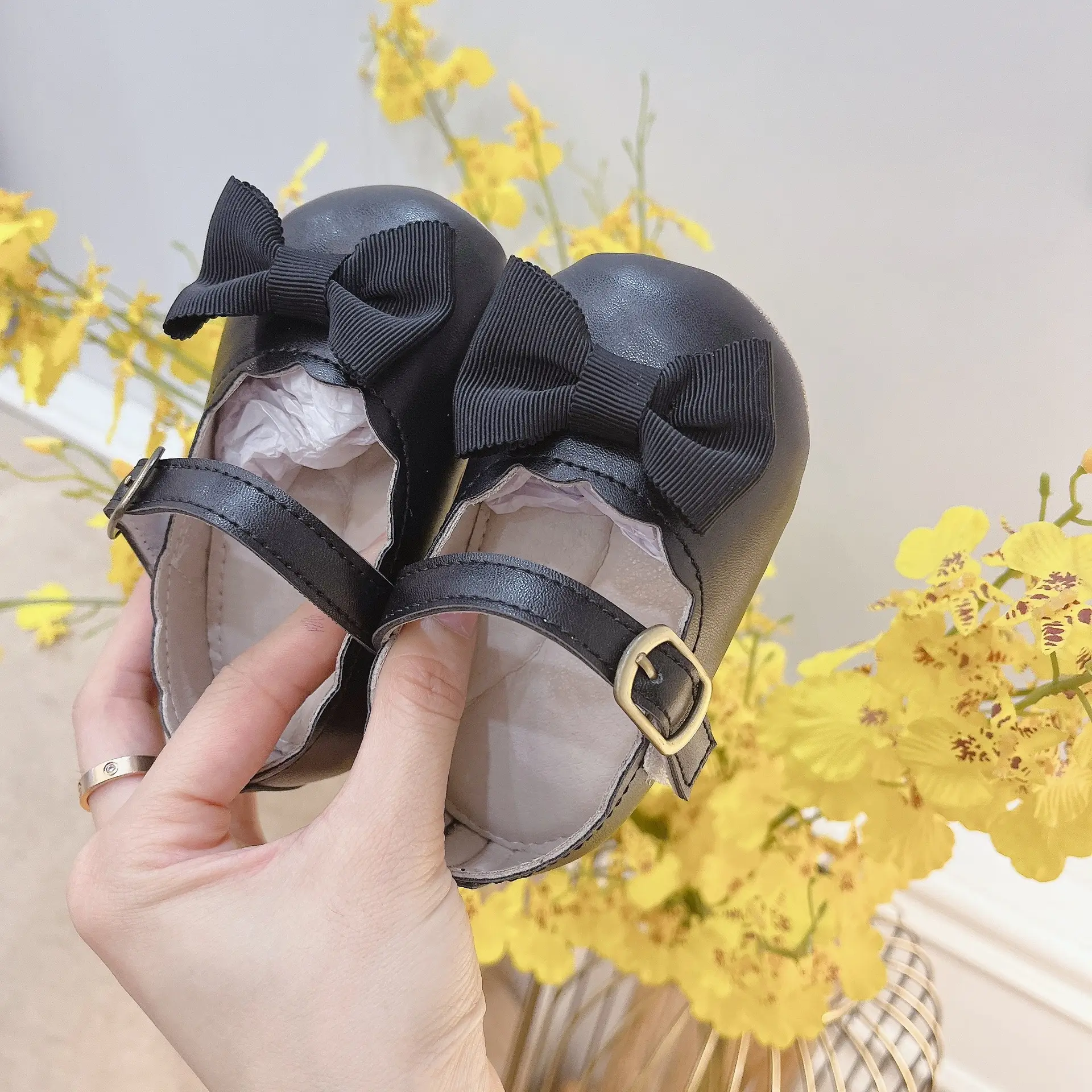 Autumn Bowknot Black Baby Shoes Small — feature 13