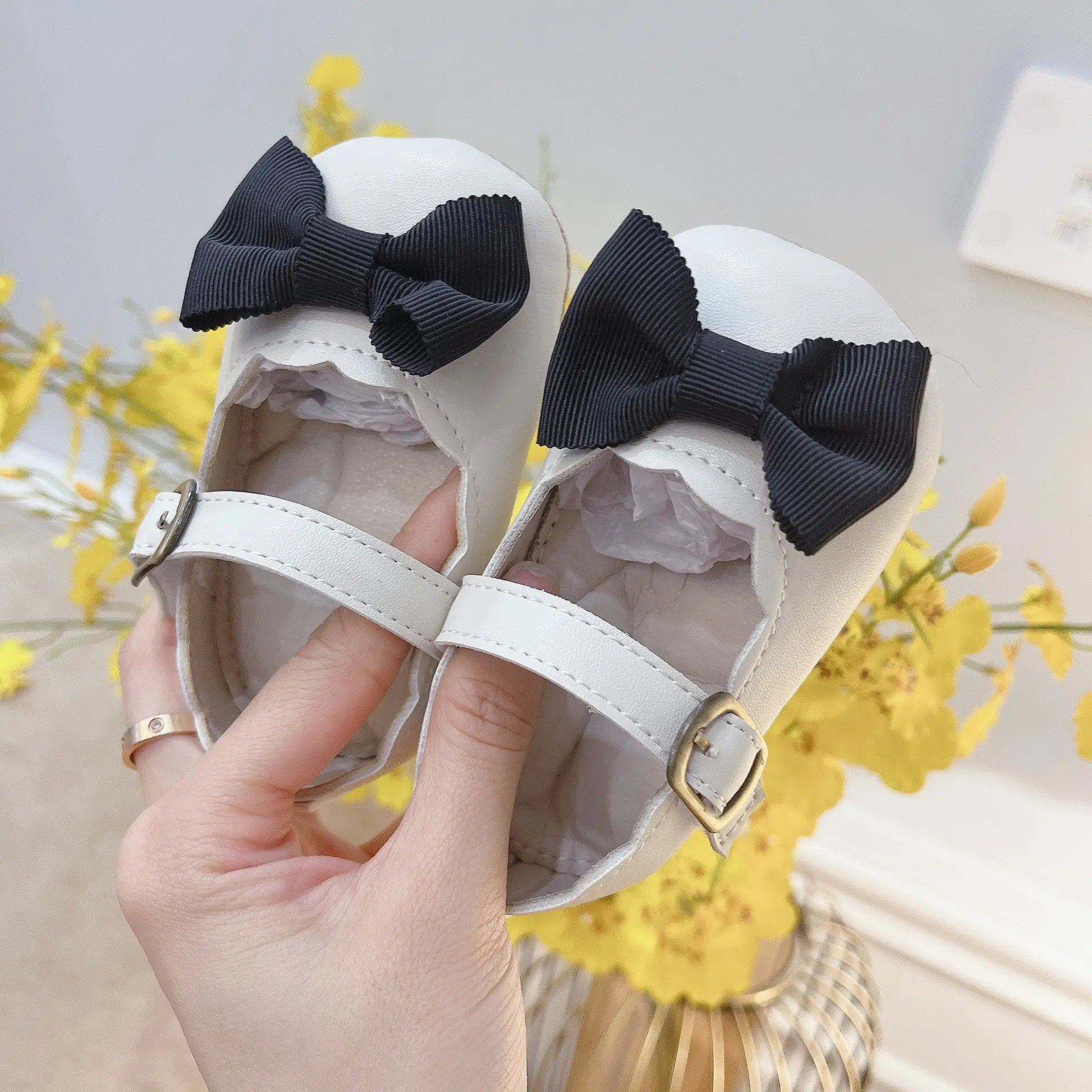 Autumn Bowknot Black Baby Shoes Small — feature 15