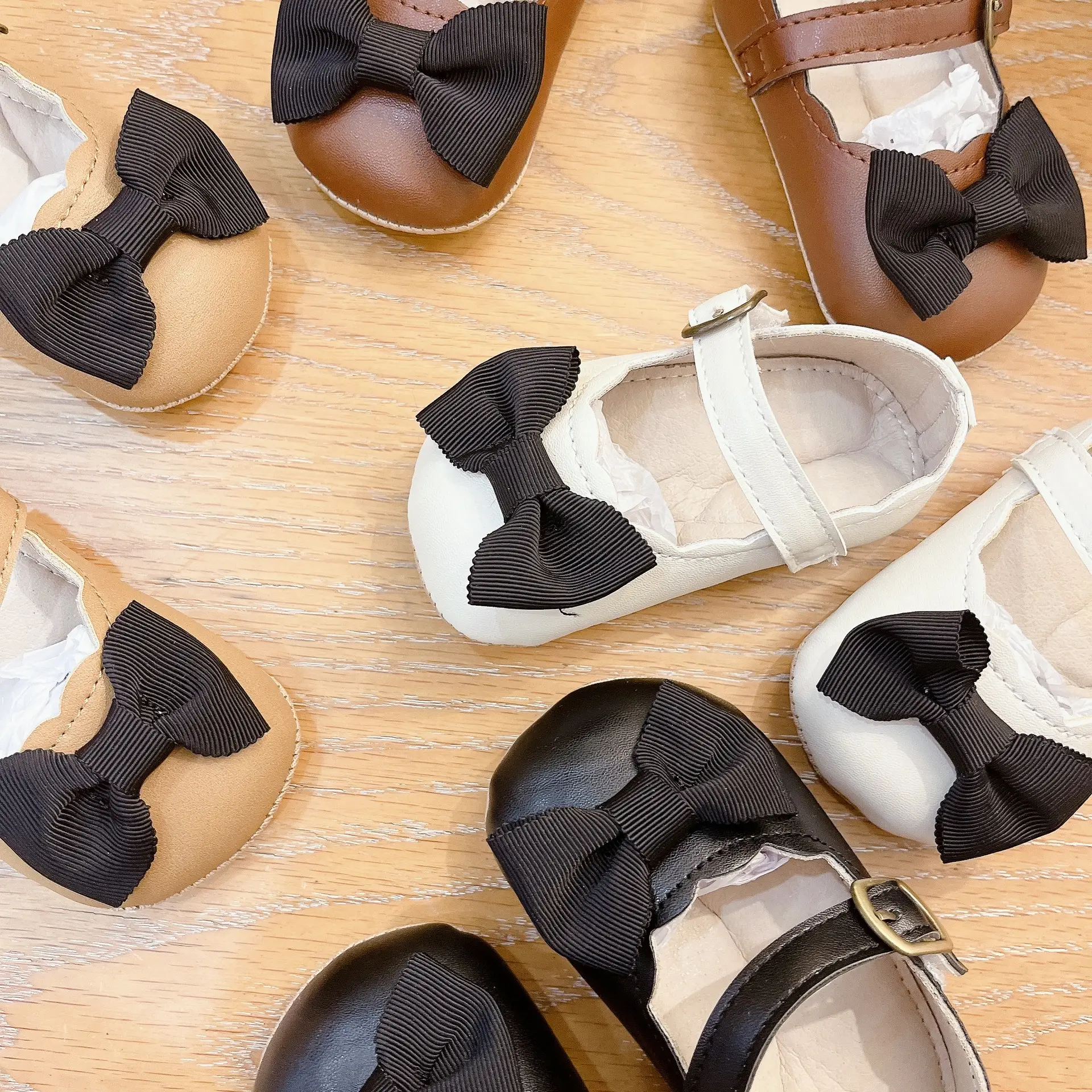 Autumn Bowknot Black Baby Shoes Small — feature 4
