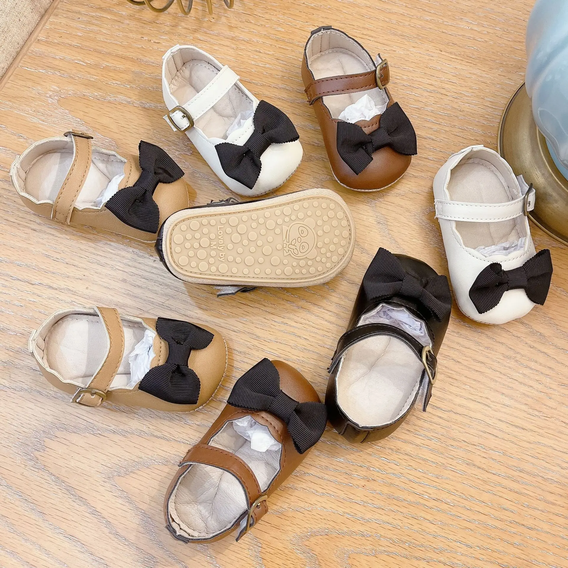 Autumn Bowknot Black Baby Shoes Small — feature 6