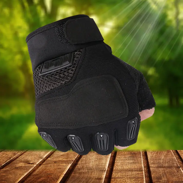 Men Tactical Half-Finger Gloves Green Camo Outdoor Cycling — feature 12