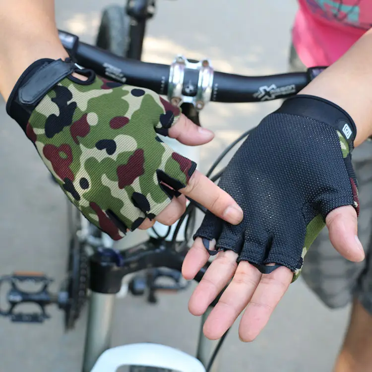 Men Tactical Half-Finger Gloves Green Camo Outdoor Cycling — feature 15