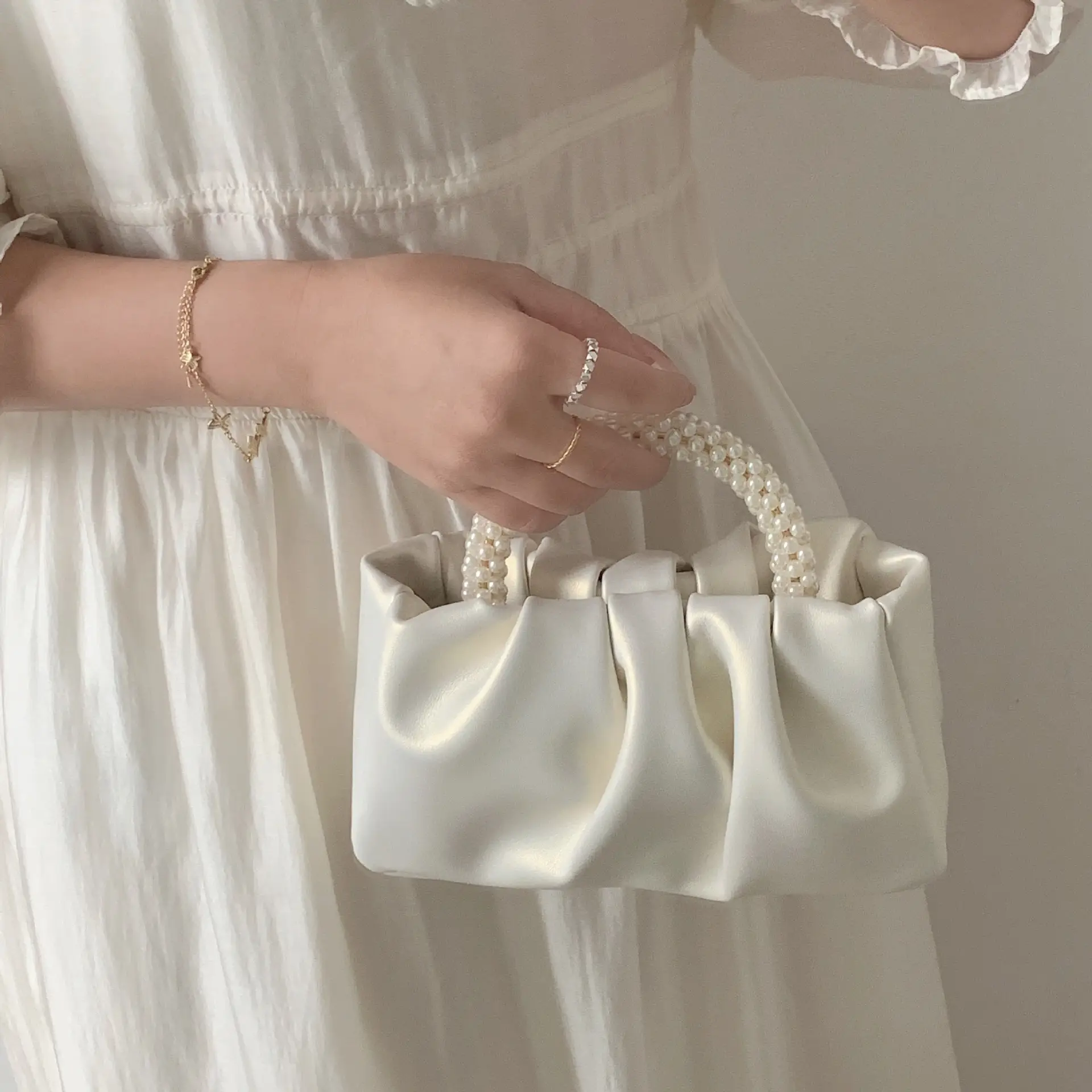 Pearl White