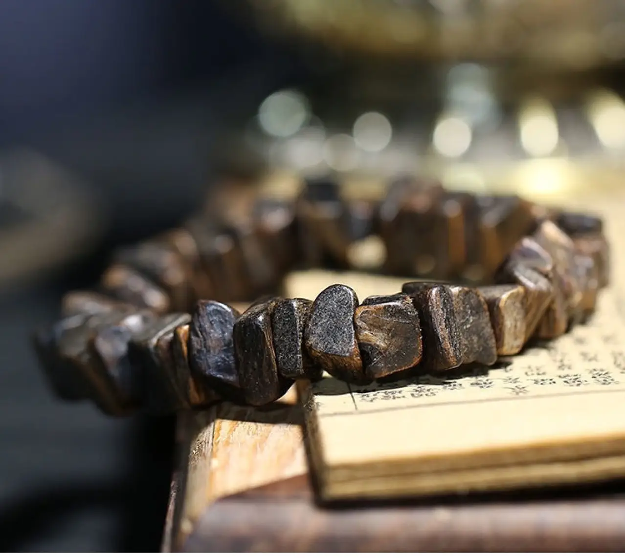 Agarwood Bracelet for Men, Wooden Craft, Honey Fragrance, Submersible Grade — feature 6