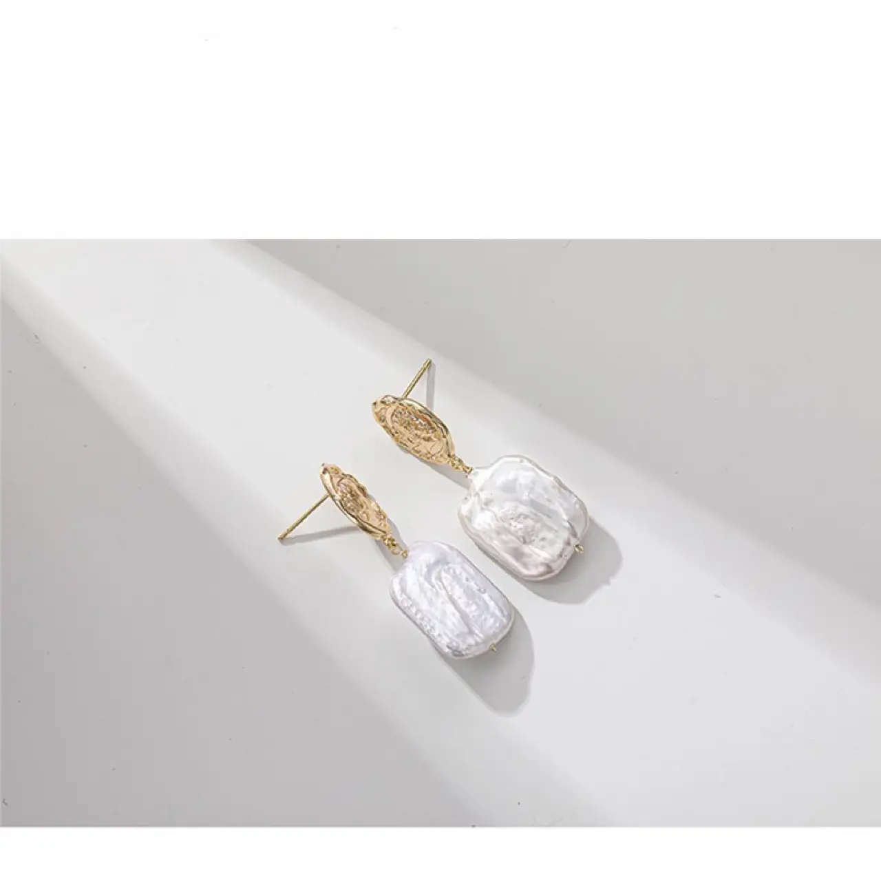 French Style Pearl Earrings for Women Elegant Luxury — feature 9
