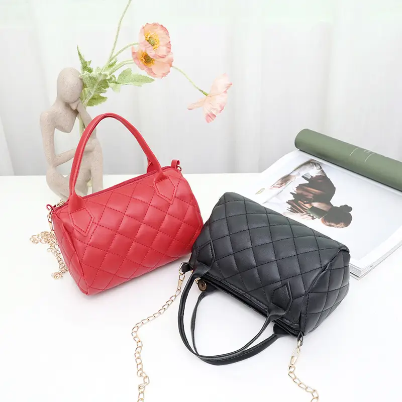 Red Embroidered Quilted Women's Handbag 2022 - Image 9
