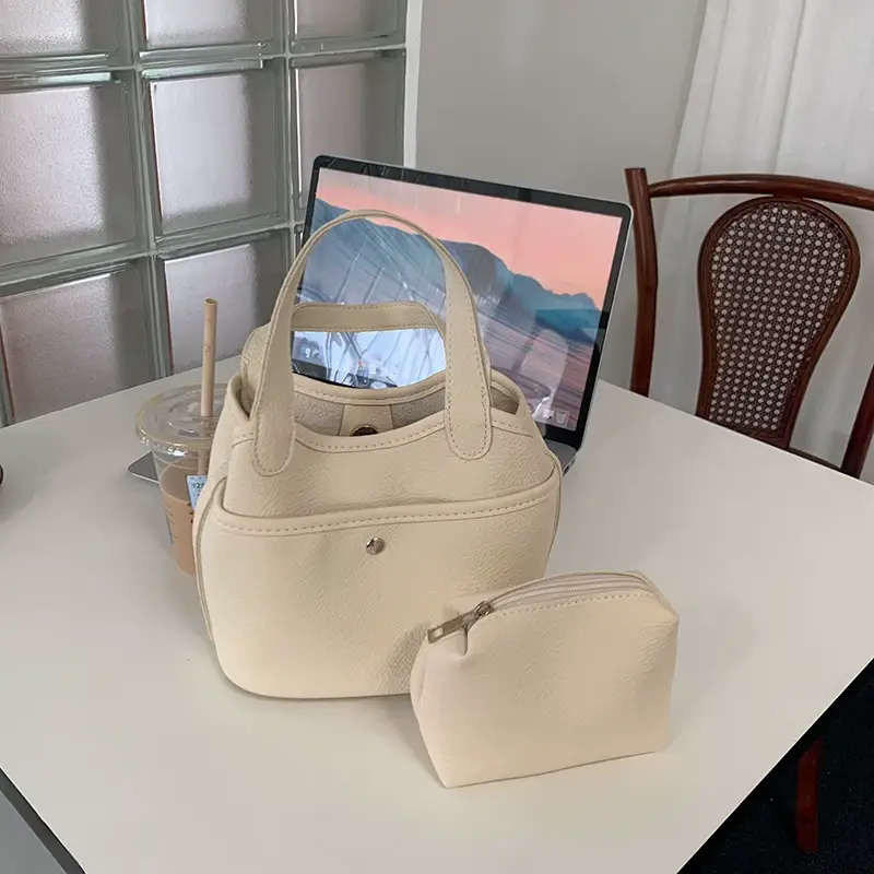 Women's Beige Leather Tote Bag 2026 Summer — feature 1
