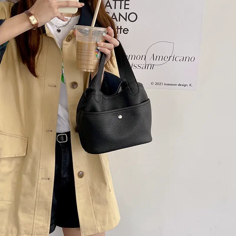 Women's Beige Leather Tote Bag 2026 Summer — feature 19