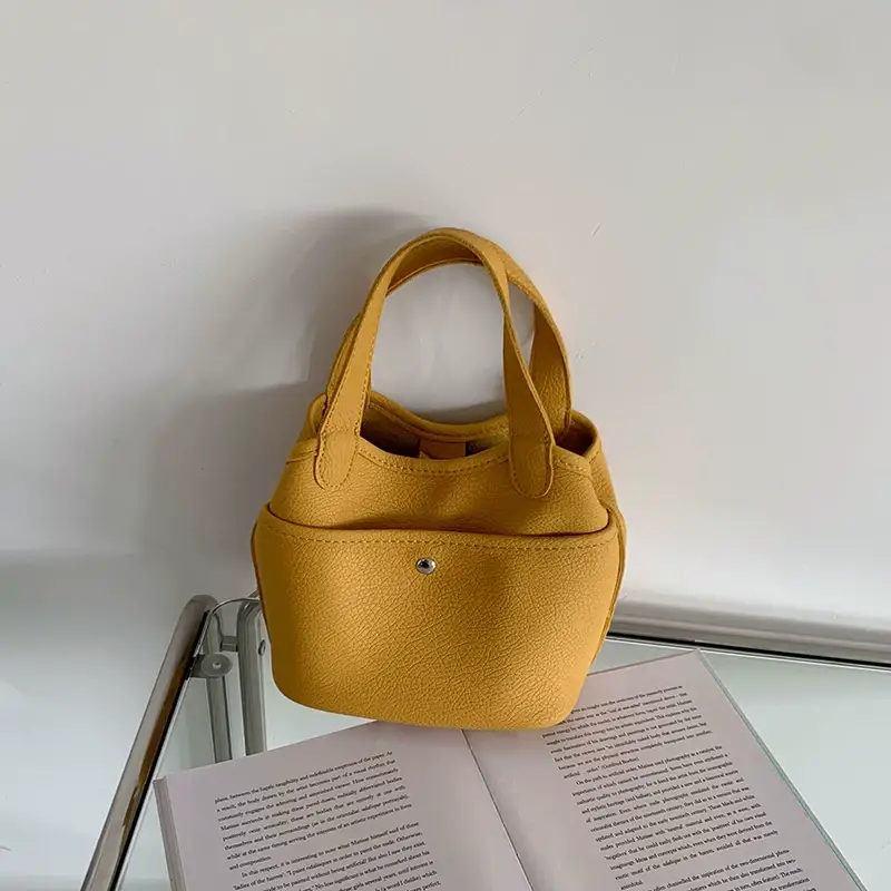 Women's Beige Leather Tote Bag 2026 Summer — feature 22