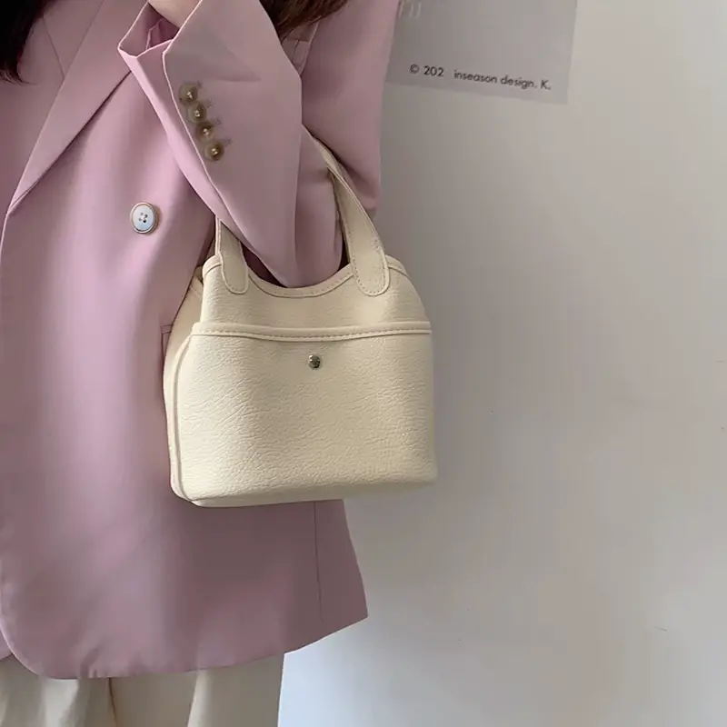 Women's Beige Leather Tote Bag 2026 Summer — feature 6