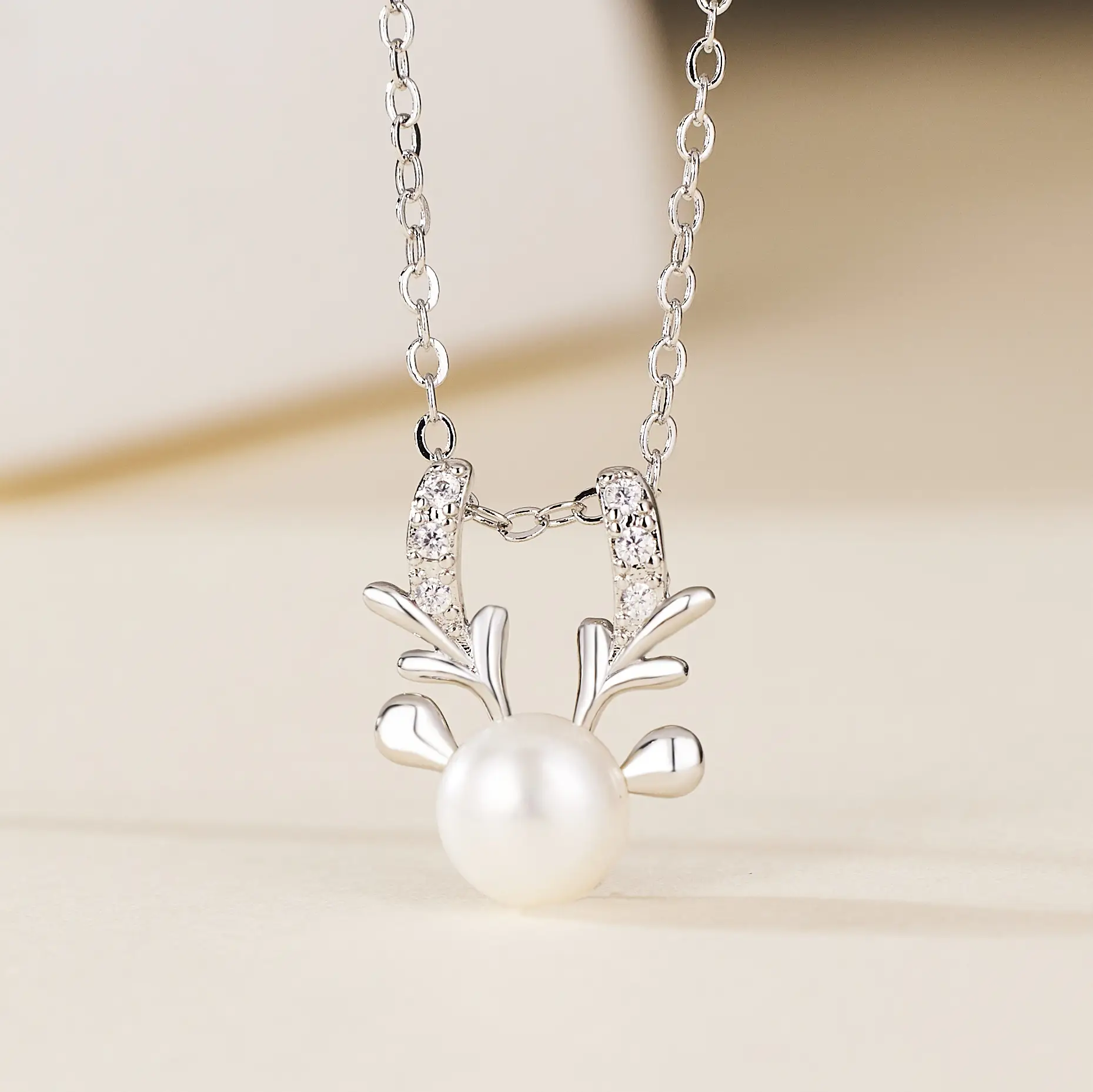 Gold Pearl Necklace Set for Women Valentine's Day