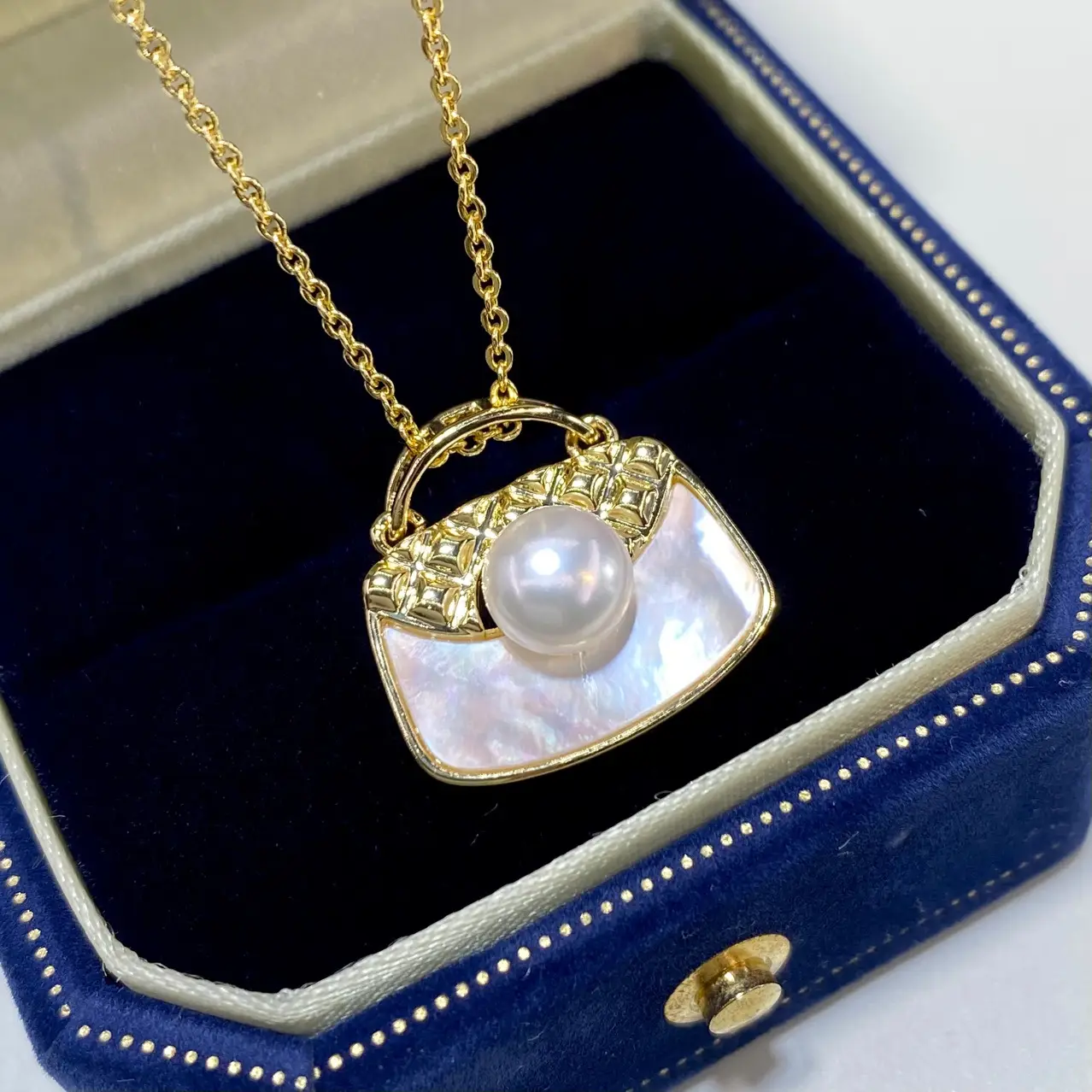 18K Gold-Injected Pearl Pendant for Women