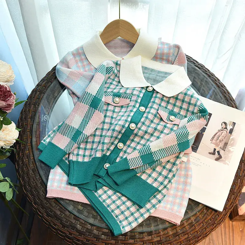 2024 Autumn Girls' Houndstooth Suit Children's Elegant Knitwear Baby Cardigan Fashionable Baby Face Two-Piece Set