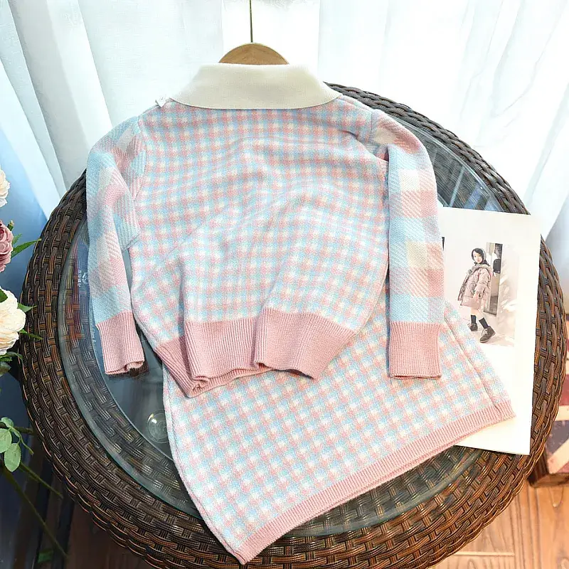 2024 Autumn Girls' Houndstooth Suit Children's Elegant Knitwear Baby Cardigan Fashionable Baby Face Two-Piece Set