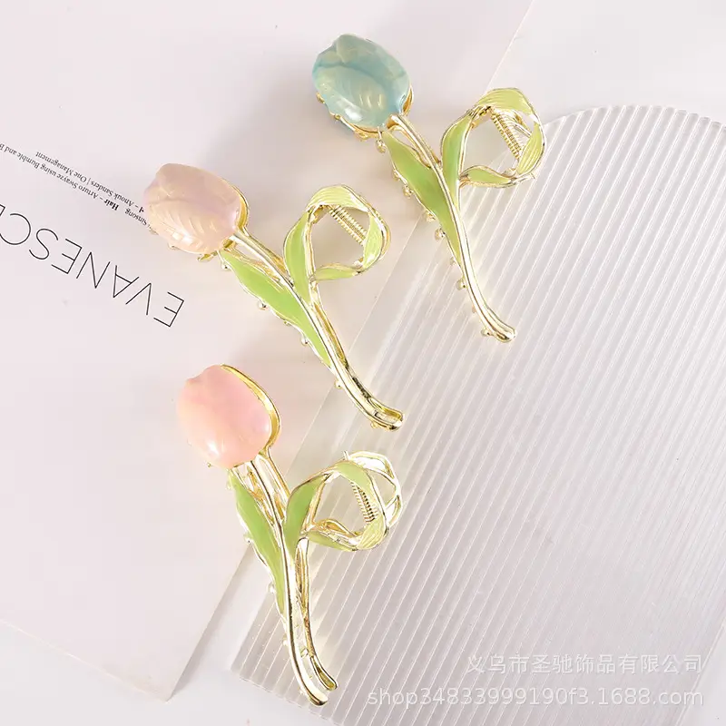 Japanese Hair Clip with Pearl Head for Women — feature 2